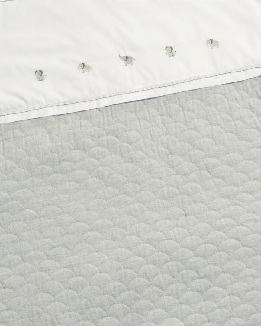 بطانية ويلكم تو ذا وورلد - رمادي بنقشة فيل image number 2