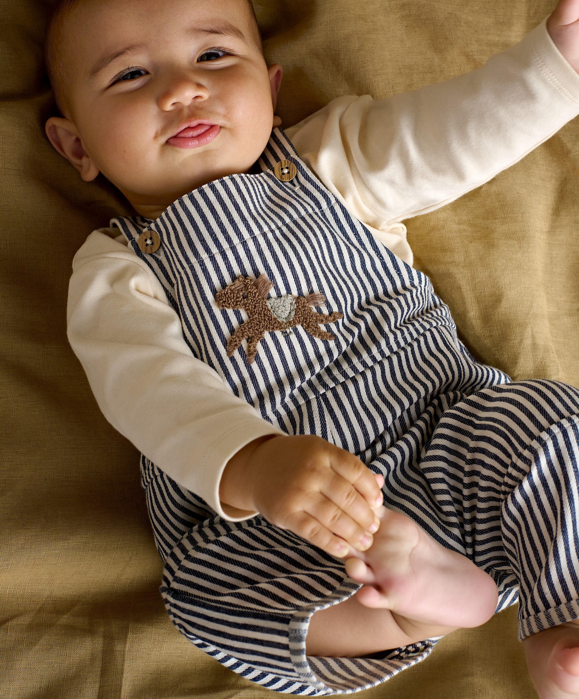 2pc Dungaree & T-Shirt Set image number 4