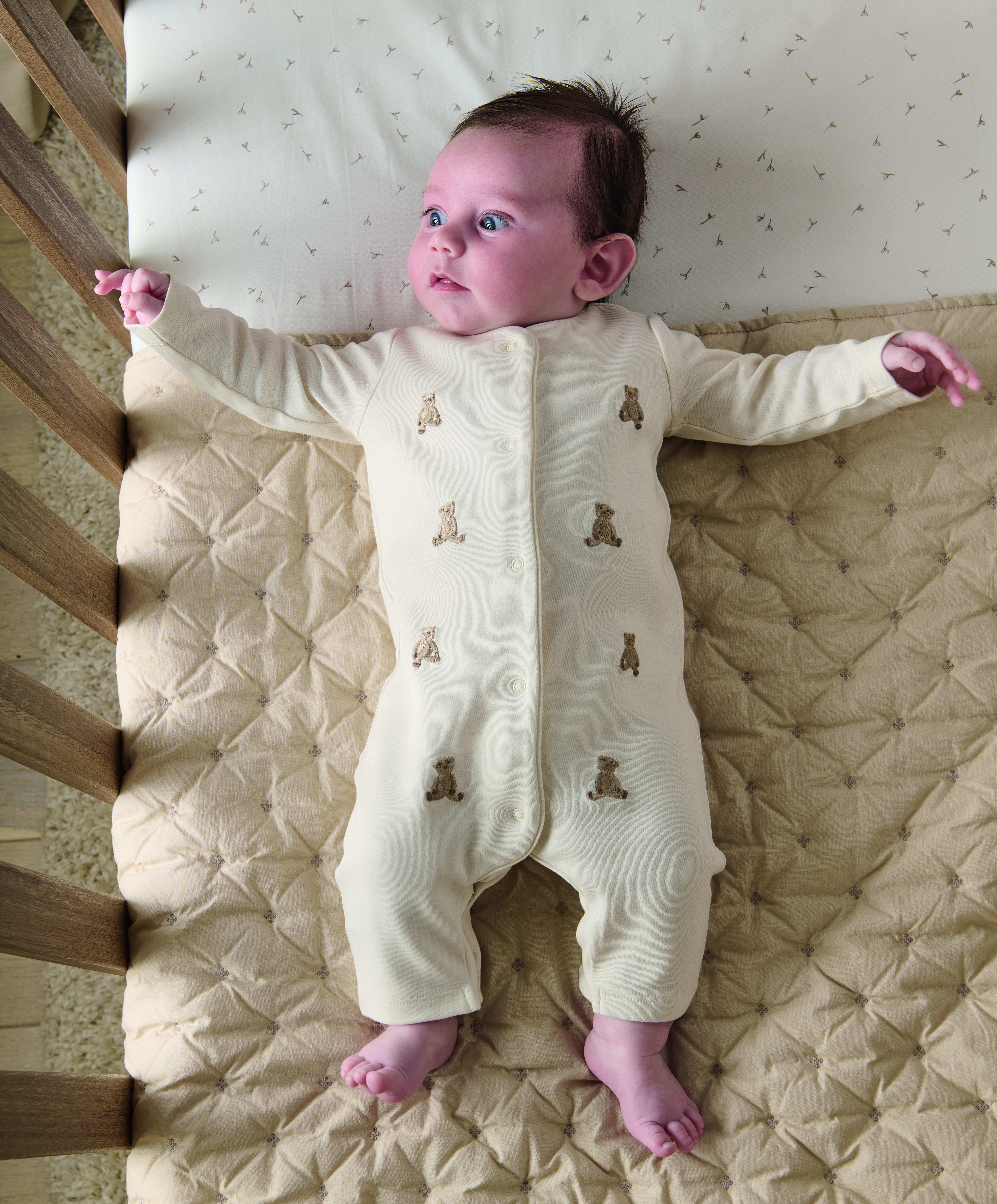 رومبر بتطريز دب