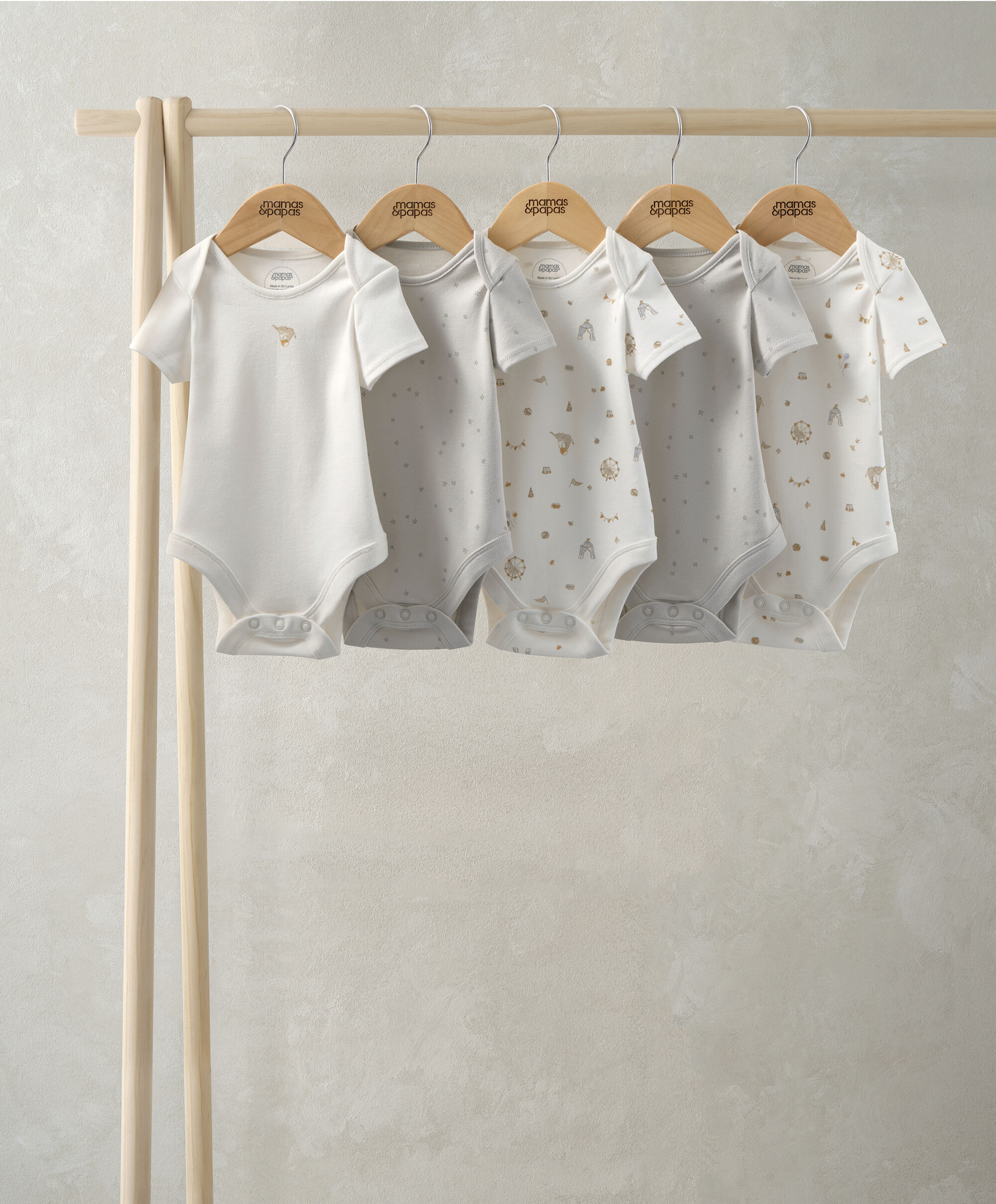 Circus Short Sleeve Bodysuits (Pack of 5)  image number 1