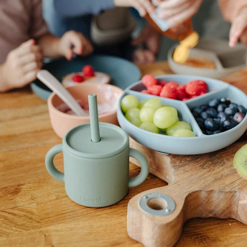 كوب بماصة سيليكون من بيبيتا - أخضر داكن image number 3