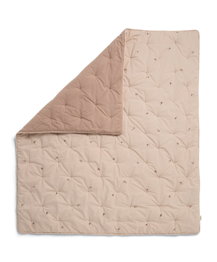 لحاف ويلكم تو ذا وورلد مزين بزهور