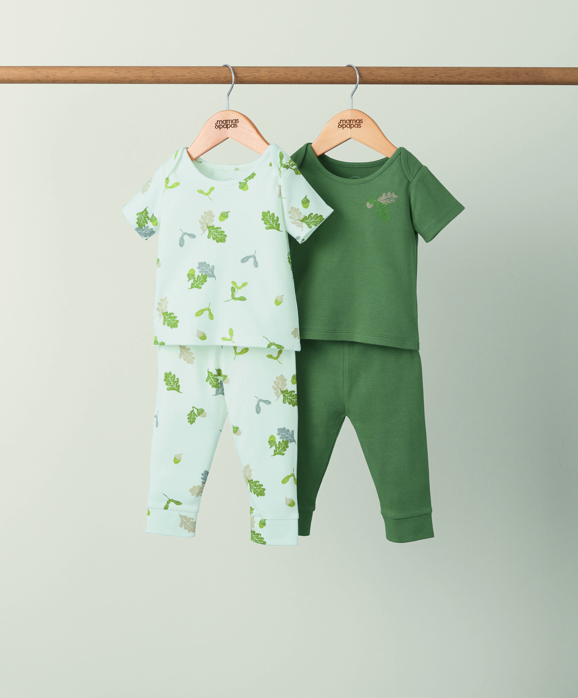 طقم بيجاما جيرسيه بطبعة أوراق شجر - قطعتان image number 1