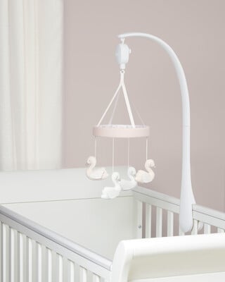 ألعاب مهد متحركة بتصميم زهور بموسيقى ويلكم تو ذا وورلد - وردي وأبيض ألعاب مهد متحركة بتصميم زهور بموسيقى ويلكم تو ذا وورلد - وردي وأبيض