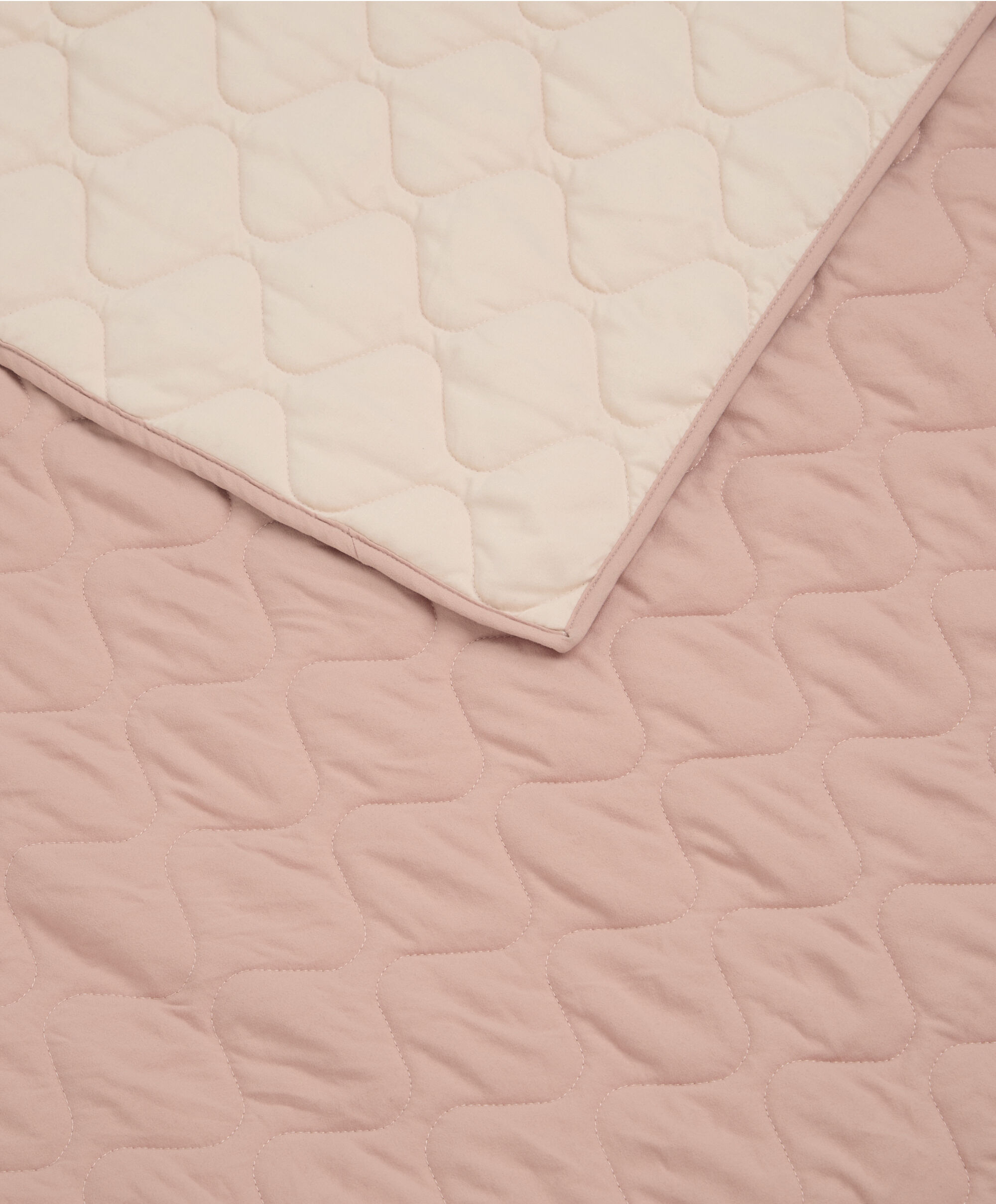 لحاف سرير أطفال بنقشة مموجة باللون الوردي image number 5