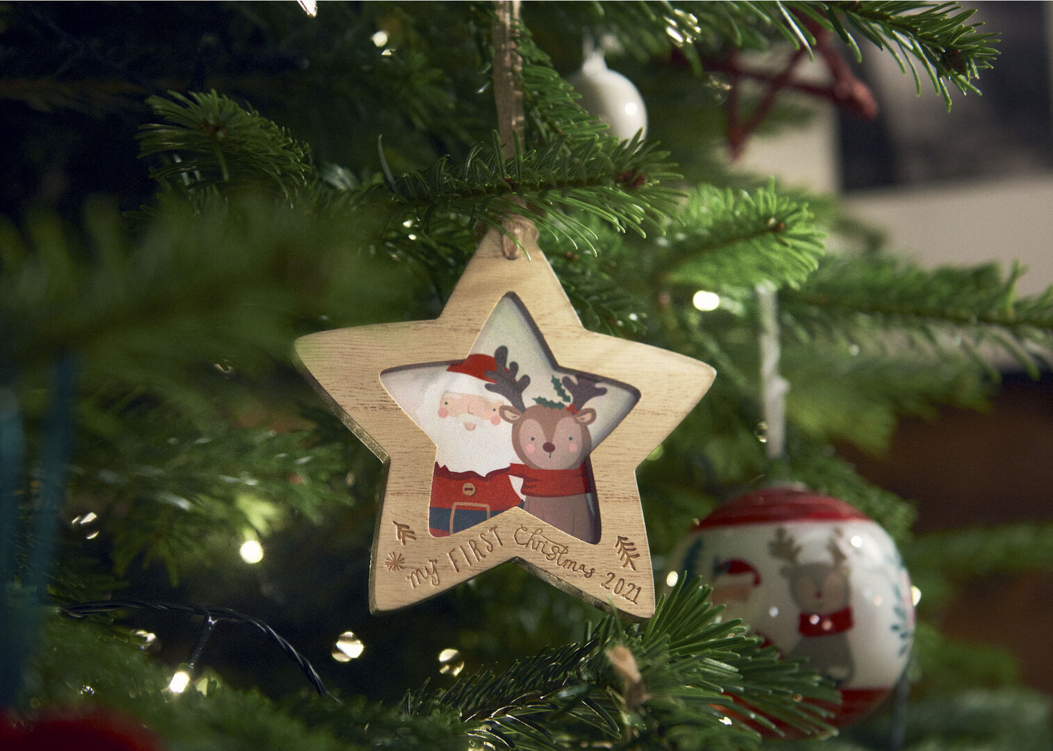 إطار صور معلق بتصميم نجمة image number 3