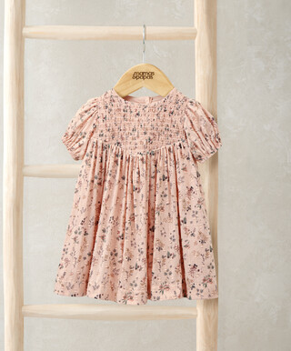 فستان بنقشة زهور صغيرة فستان بنقشة زهور صغيرة