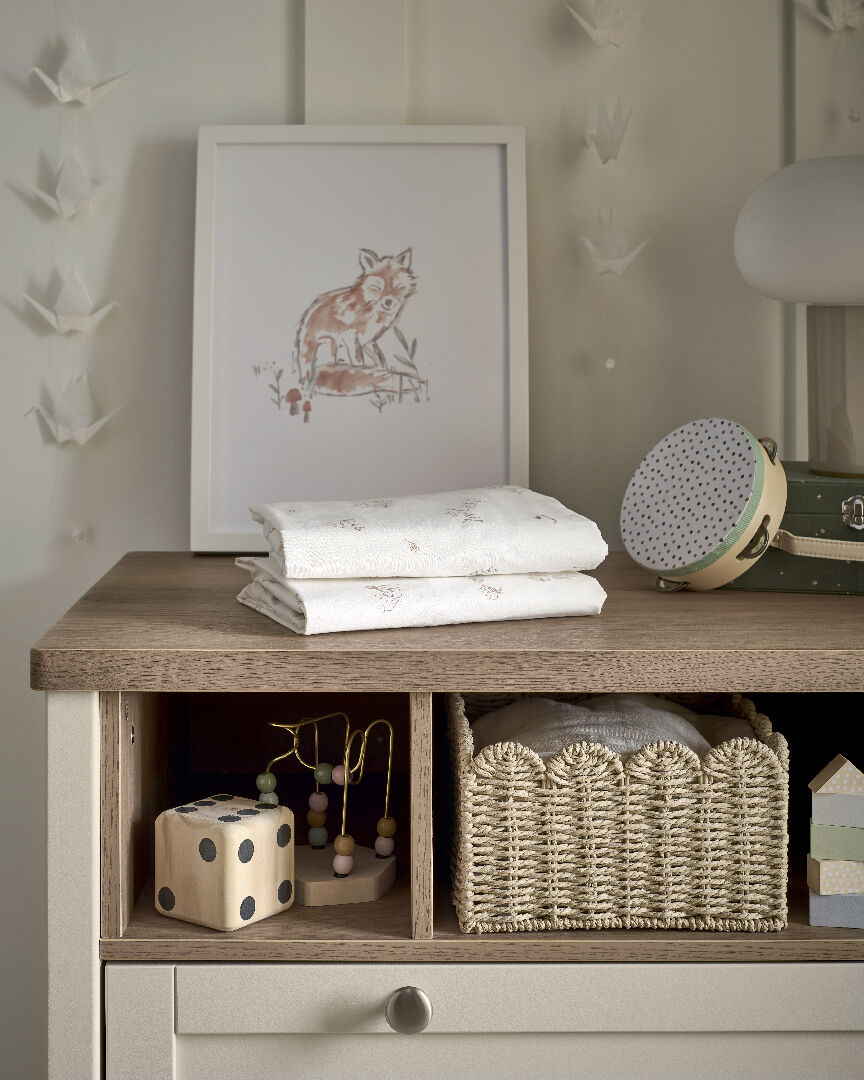 طقم شرشف مهد بحواف مطاطية ويلكم تو ذا وورلد سيدلينج بنقشة أرنب/ثعلب - قطعتان image number 3