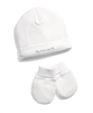 طقم قبعة وقفازات بتطريز Hello World طقم قبعة وقفازات بتطريز Hello World