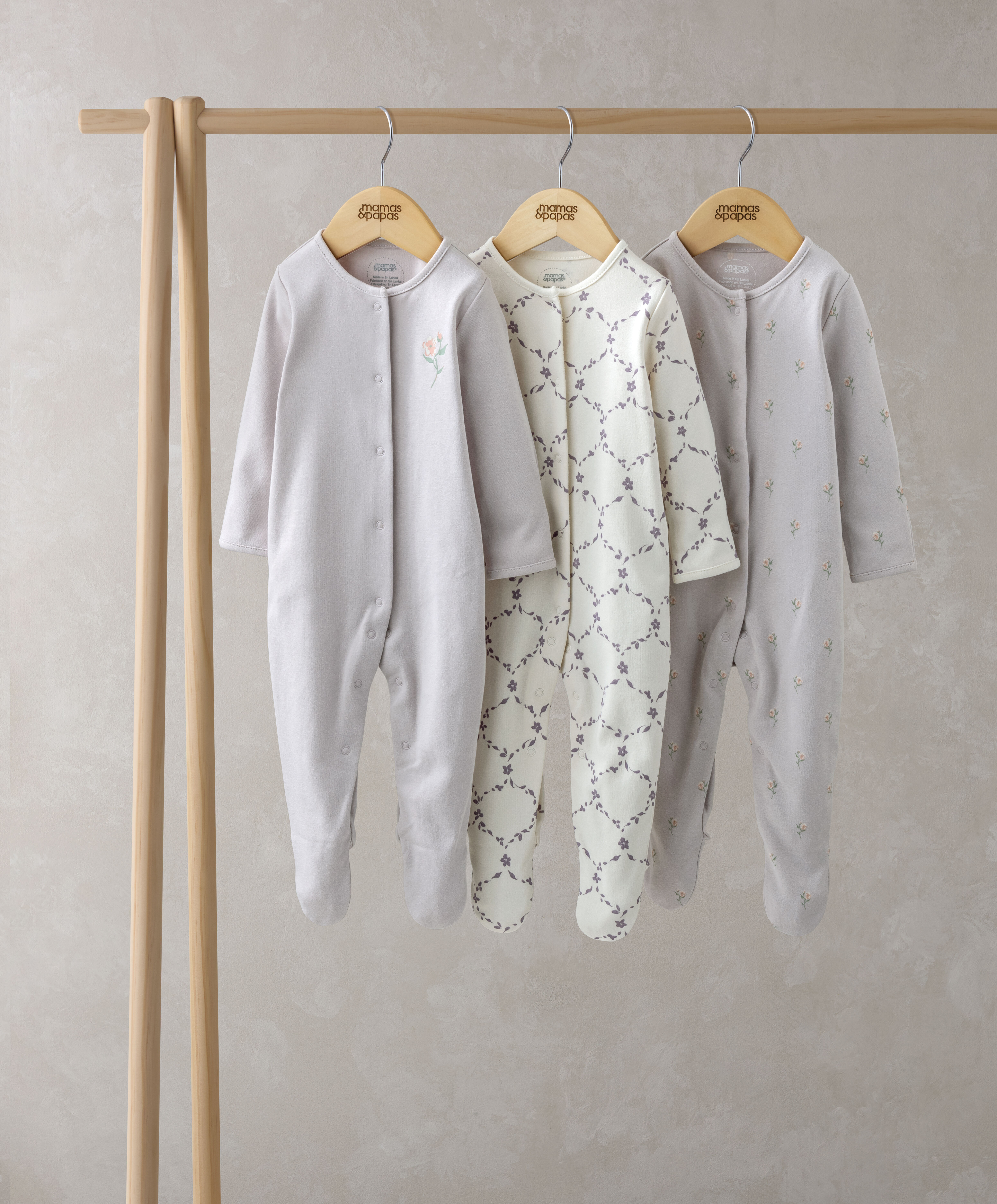 طقم بيجاما قطعة واحدة بنقشة تعريشة زهور - 3 قطع