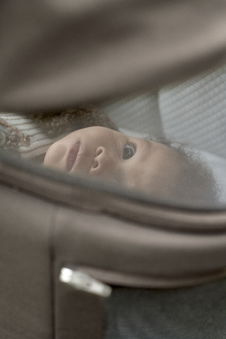 مهد أوكارو 2 محمول - كريما image number 3