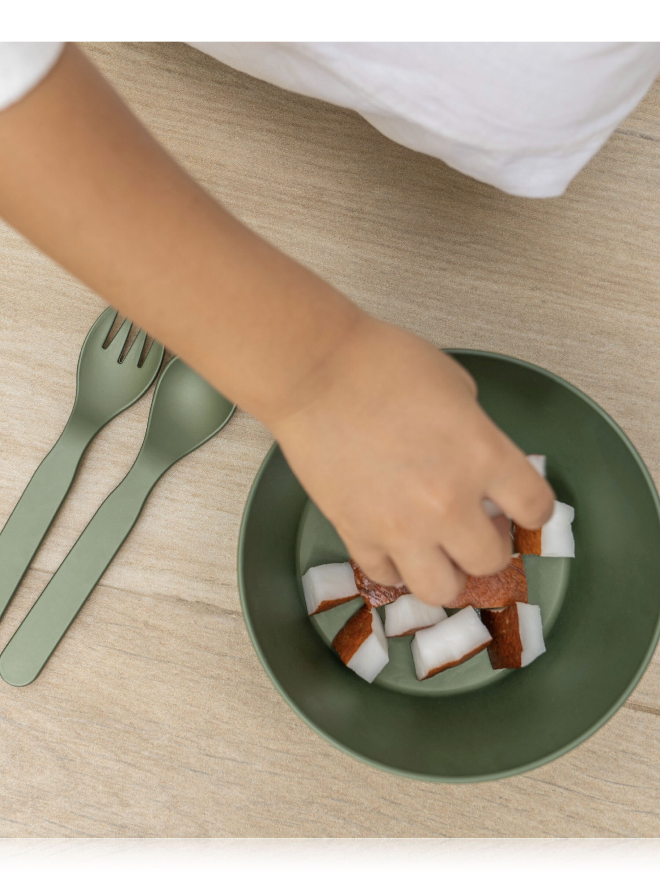 طقم أوعية من مواد حيوية من سيترون - 4 قطع بلون أخضر/كريمي image number 5