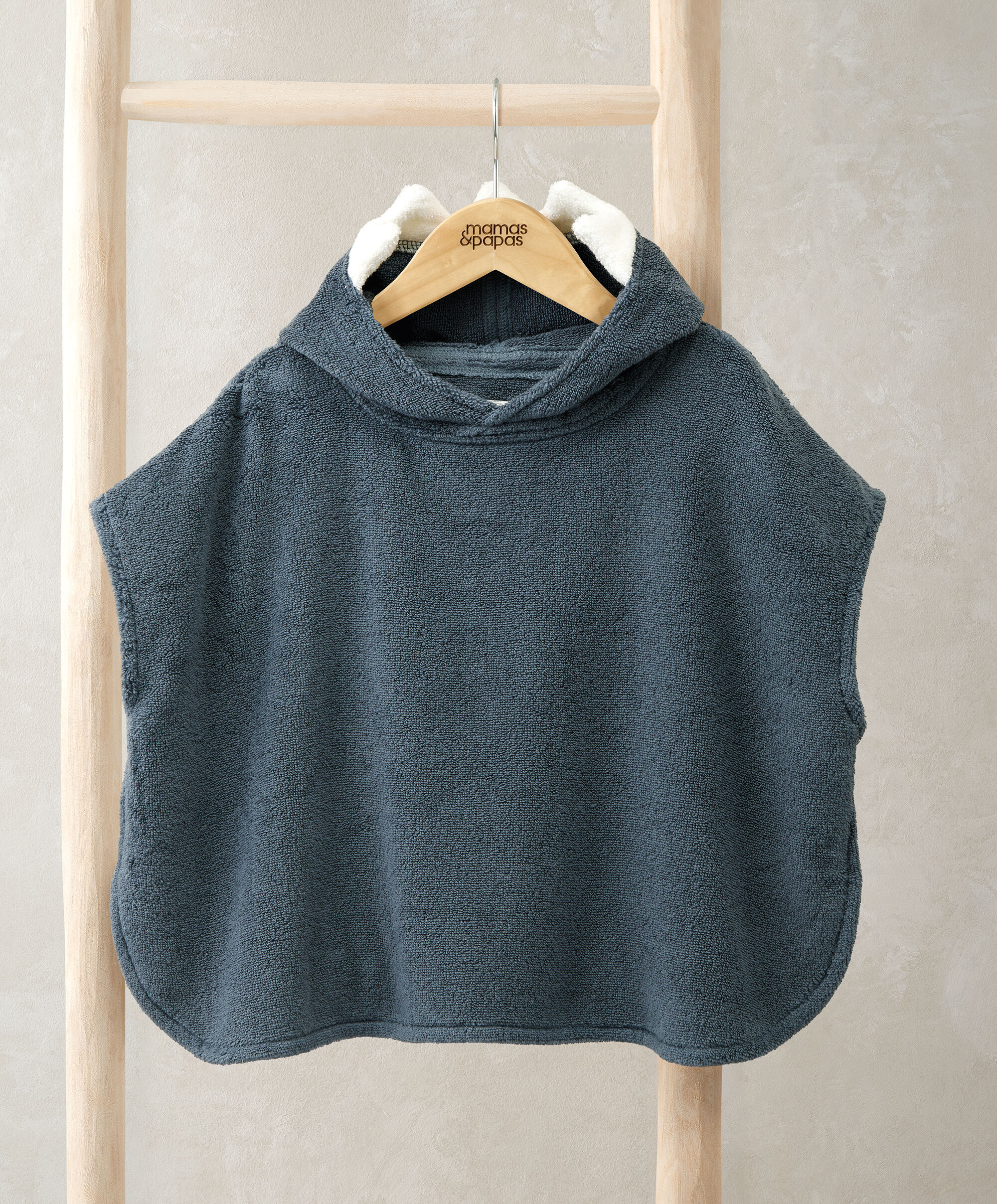 بونشو مزين بشخصية كرتونية image number 1