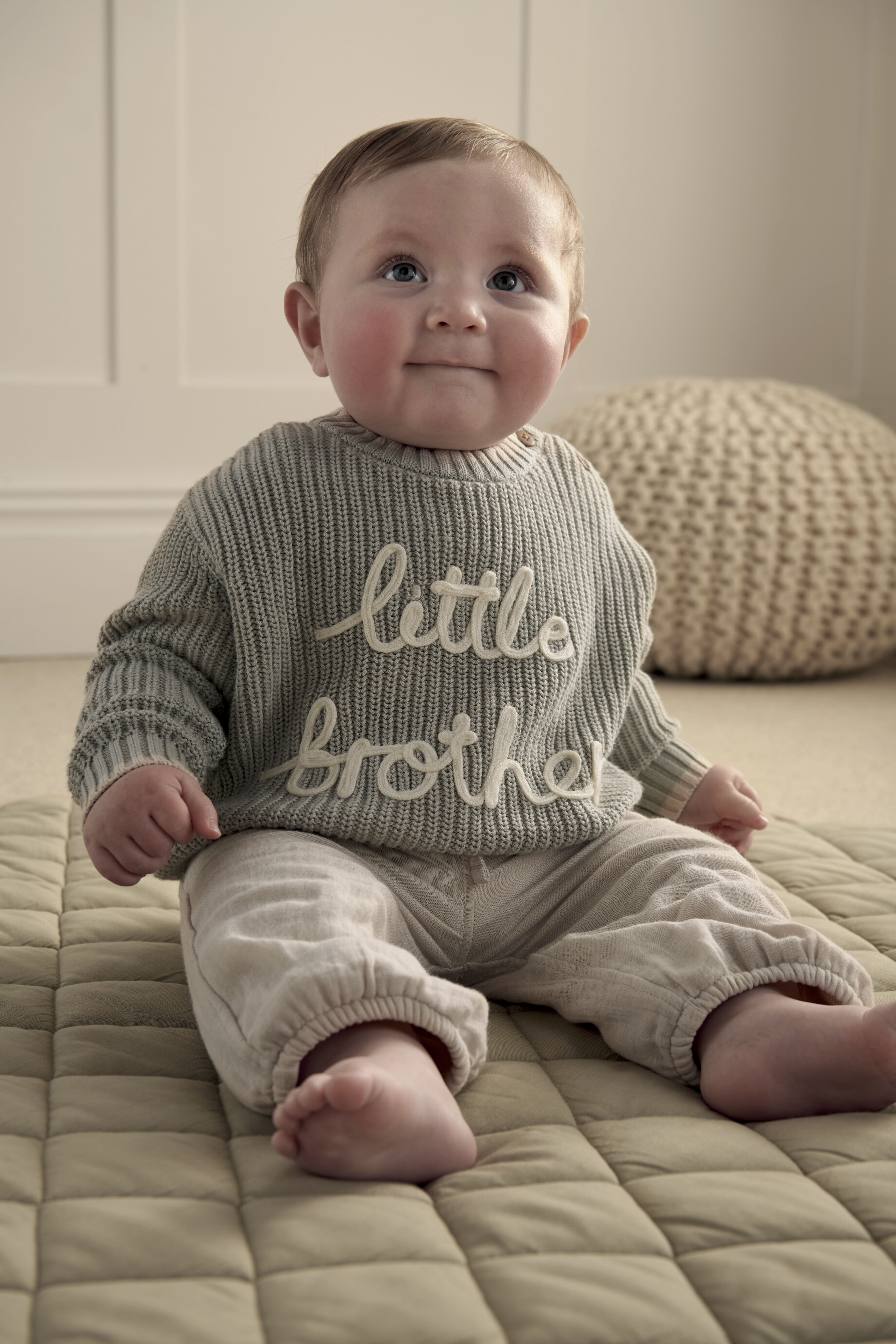 كنزة بتطريز "ليتل براذر"