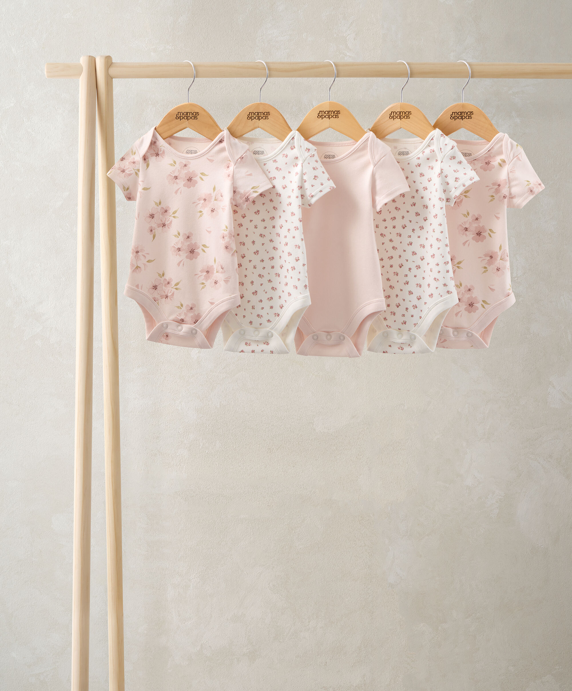 طقم بودي سوت بأكمام قصيرة ونقشة أزهار (5 قطع) image number 1