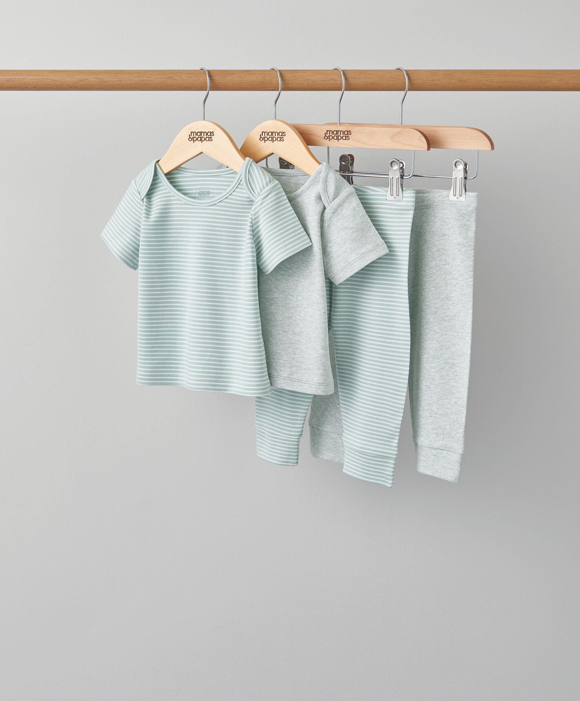 طقم بيجاما بأكمام قصيرة - قطعتان image number 1