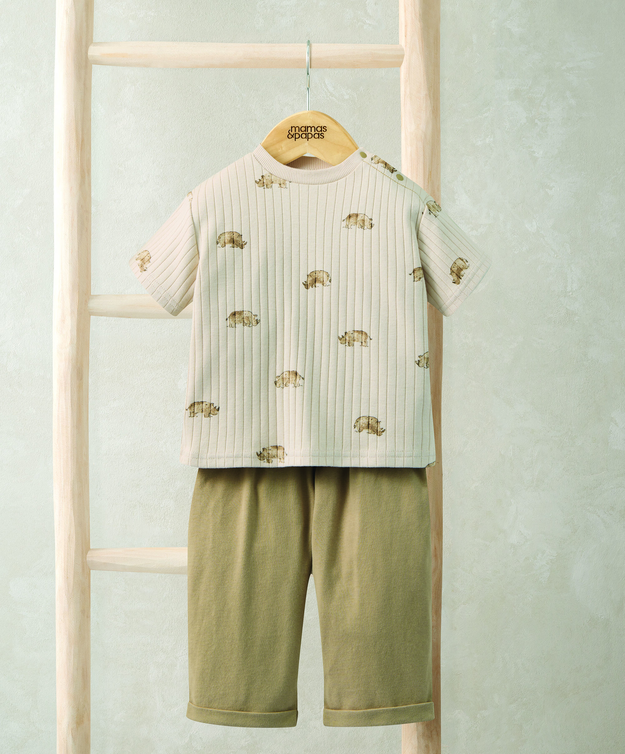 طقم تيشيرت مضلع بنقشة وحيد القرن وبنطال، قطعتين image number 1