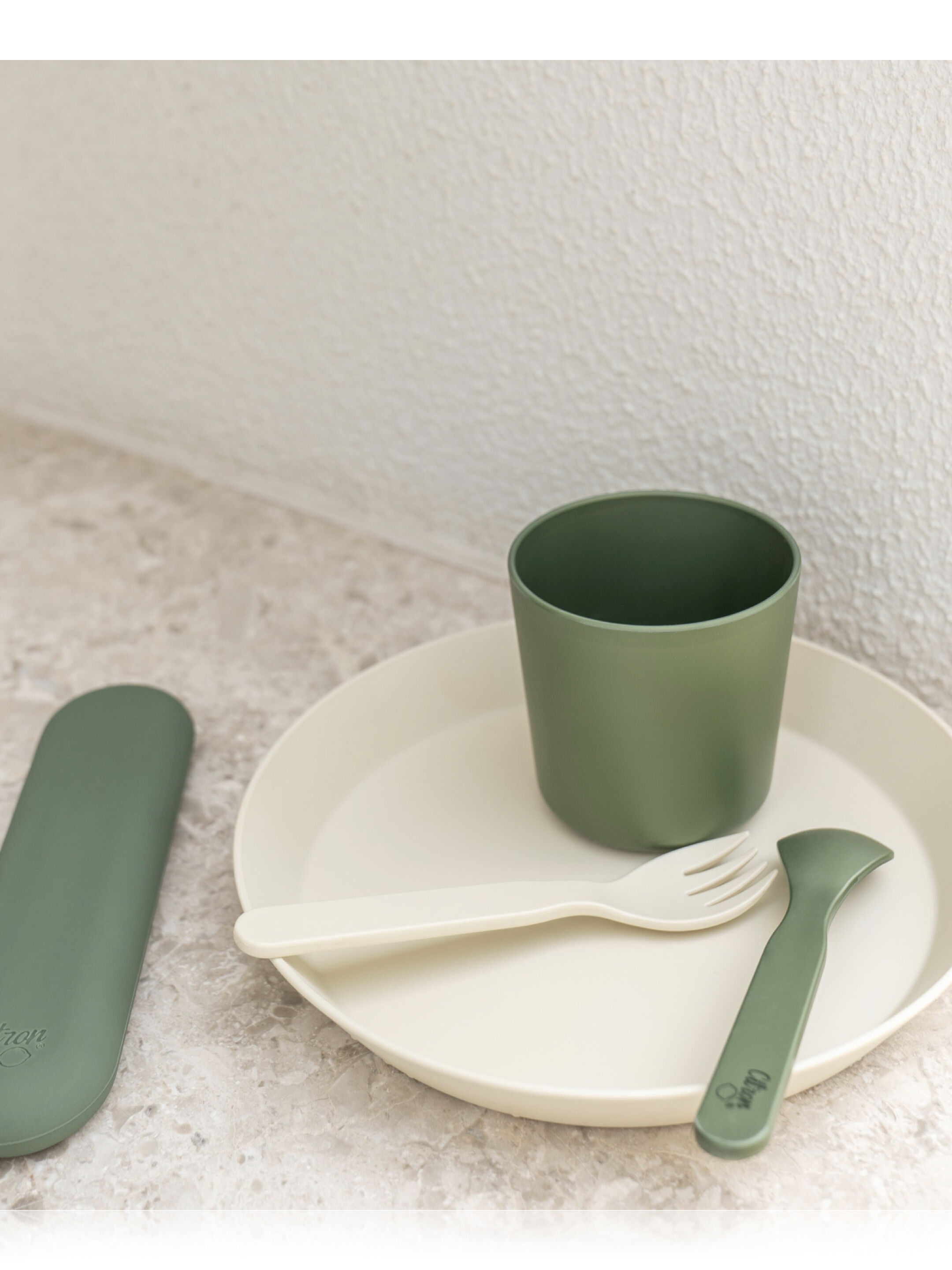 طقم أكواب من مواد حيوية من سيترون - 4 قطع بلون أخضر/كريمي image number 3