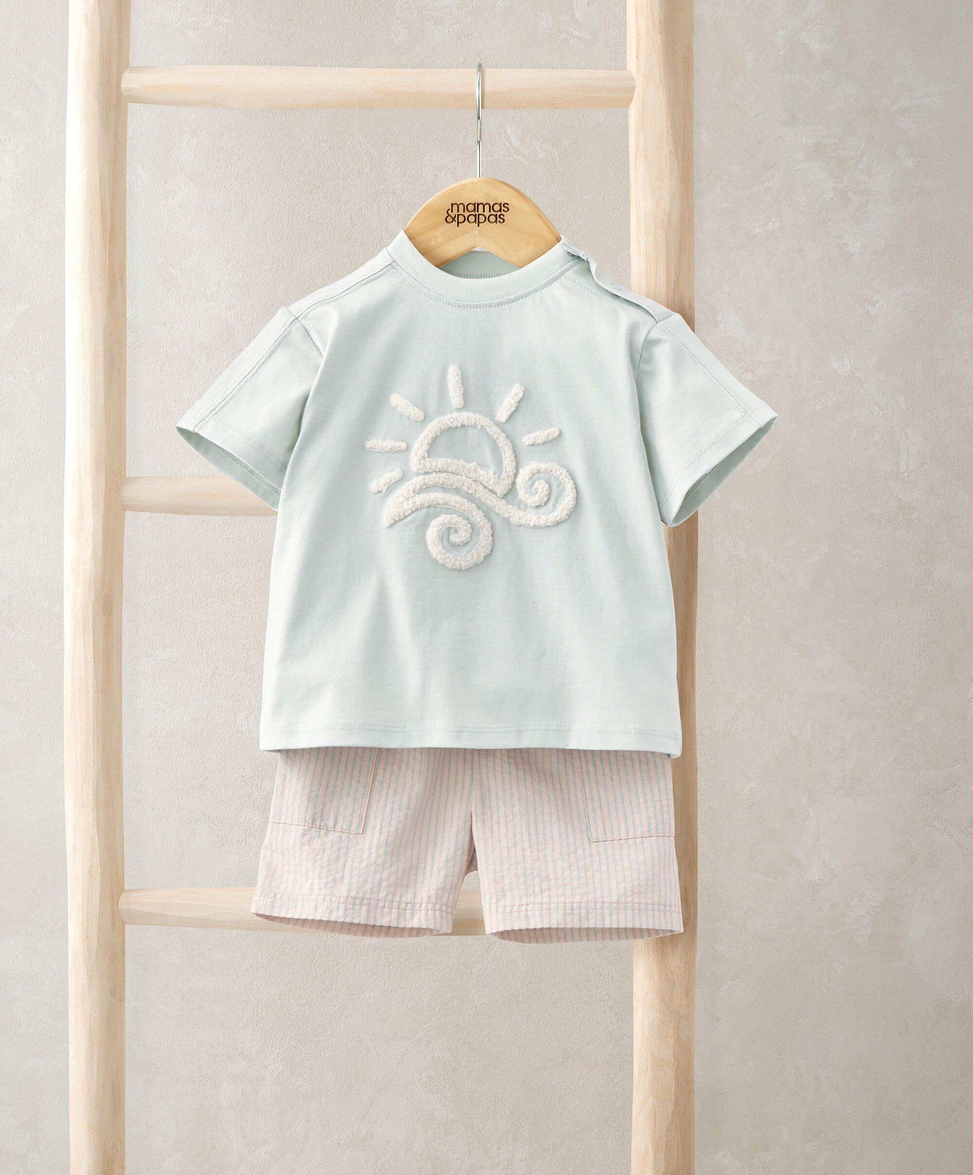 طقم بلوزة وشورت - قطعتان