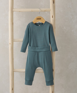 طقم لباس قطعة واحدة وبنطال بتصميم مضلع عضوي - أزرق طقم لباس قطعة واحدة وبنطال بتصميم مضلع عضوي - أزرق