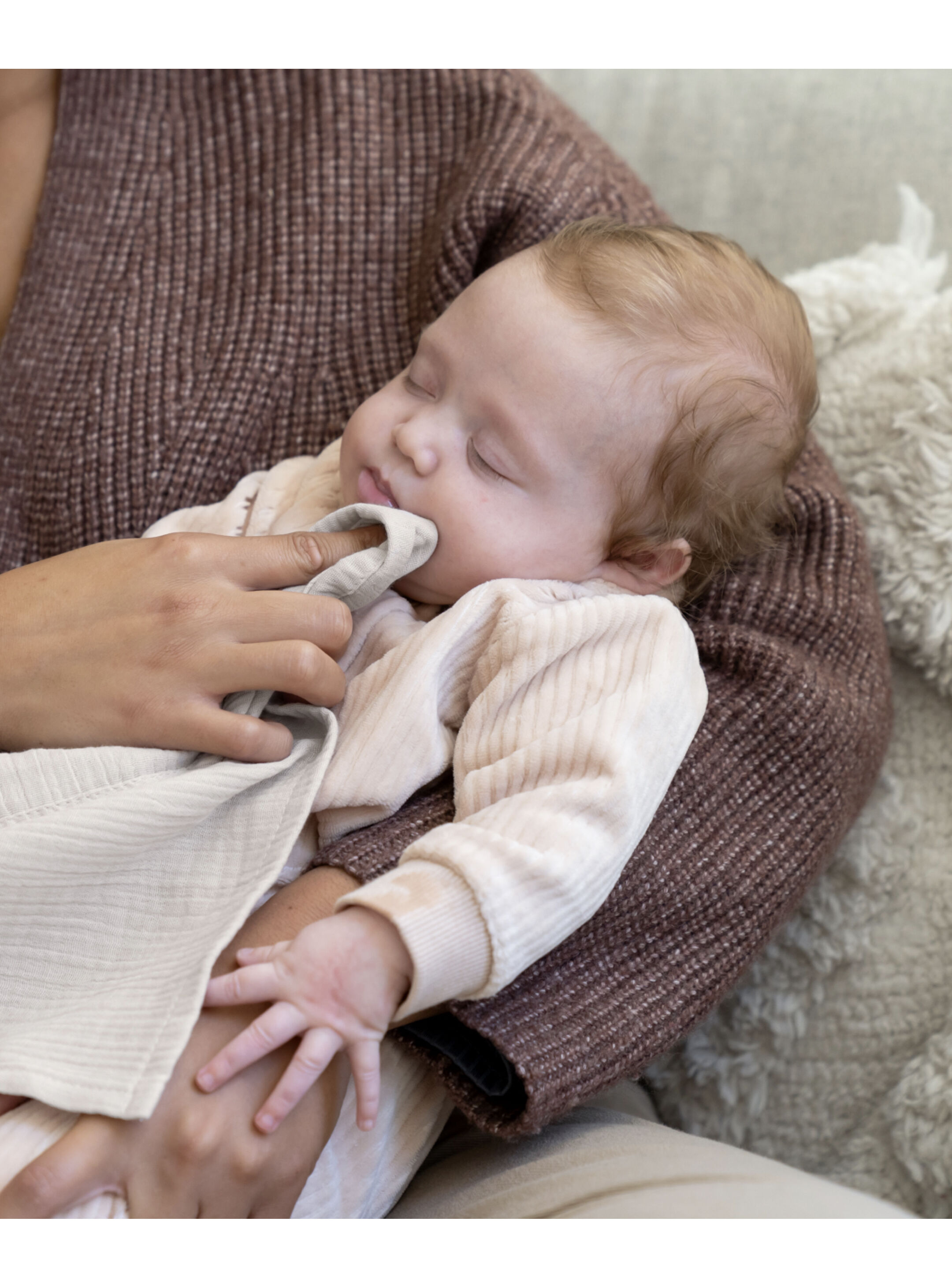 غطاء لأوقات الرضاعة موم آند بلاي متعدد الاستخدامات من دومو - بيج image number 3