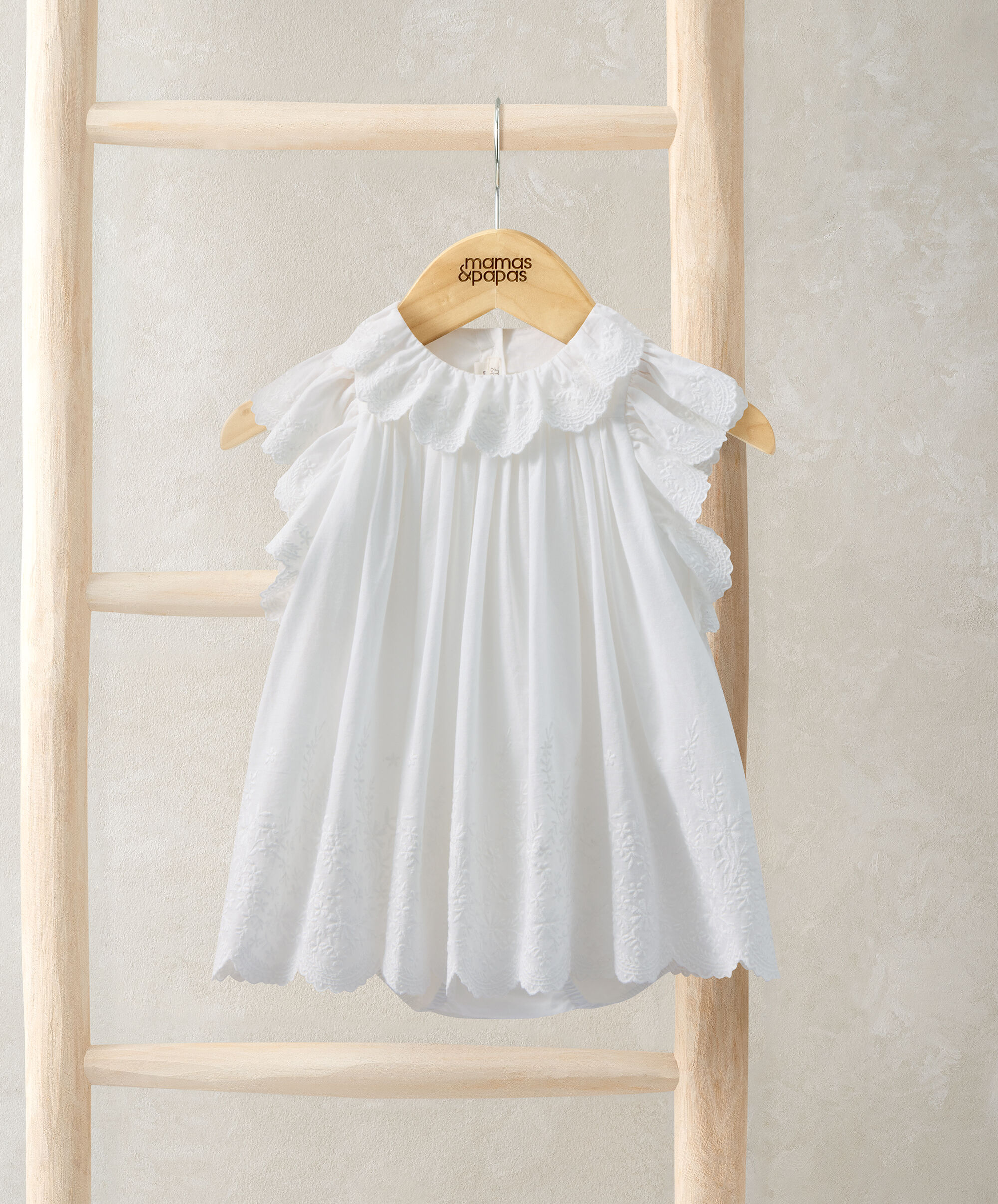 فستان ببودي سوت وكشكش وتطريز image number 1