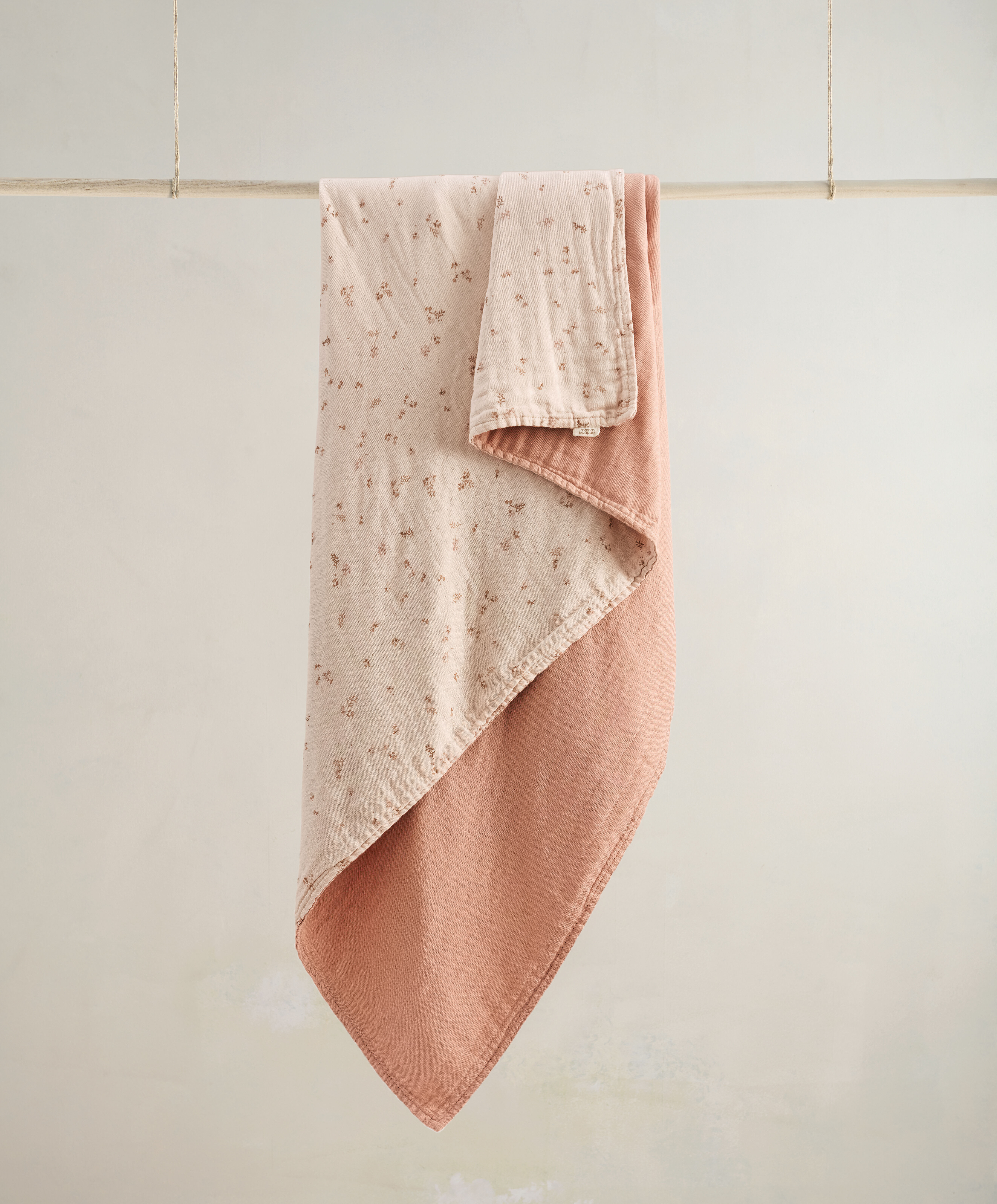 بطانية موسلين - نقشة زهور وايلد فلاور