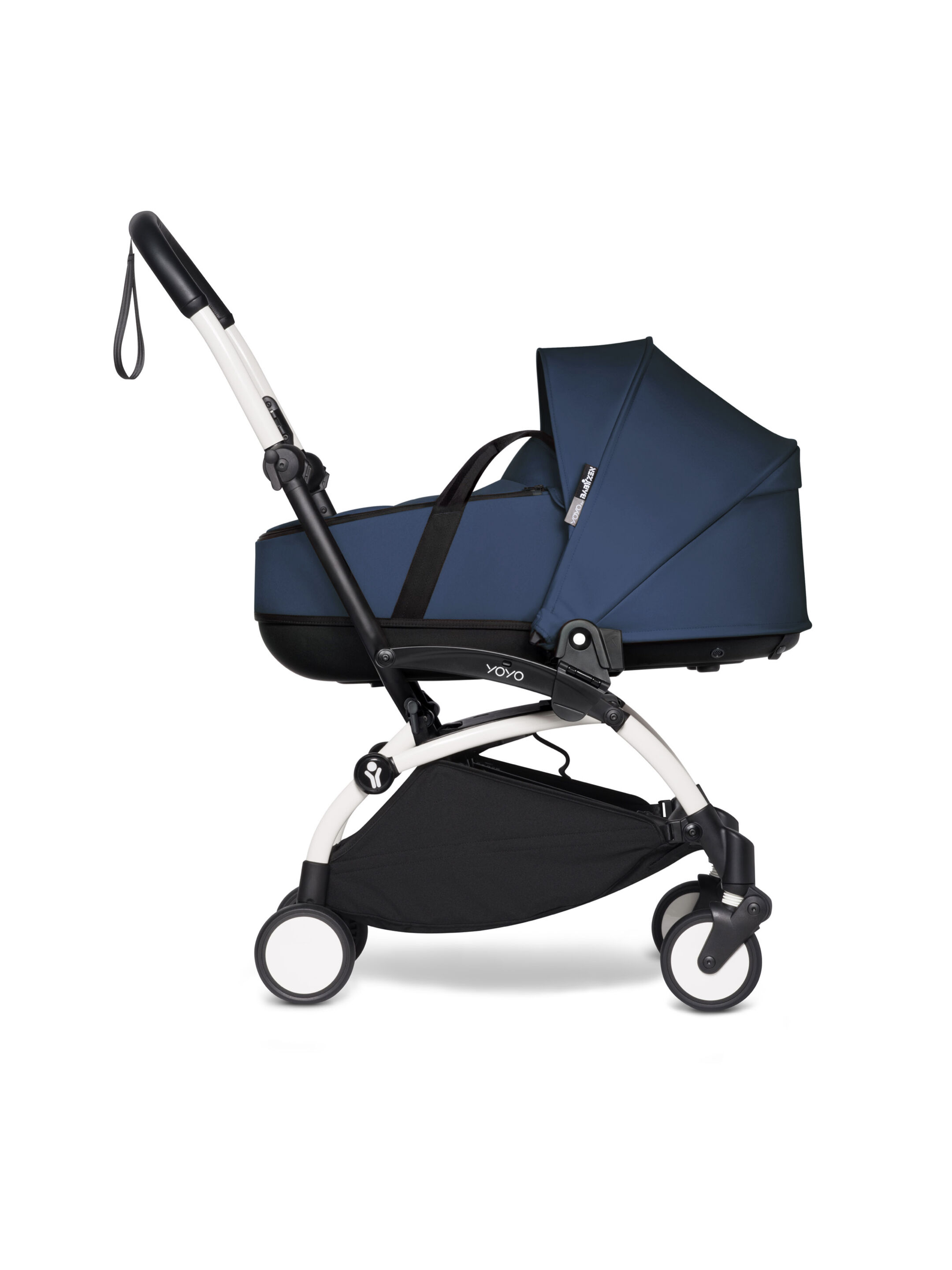 عربة أطفال بيبي زن يويو2 بهيكل أبيض ومهد محمول خفيف أزرق image number 2