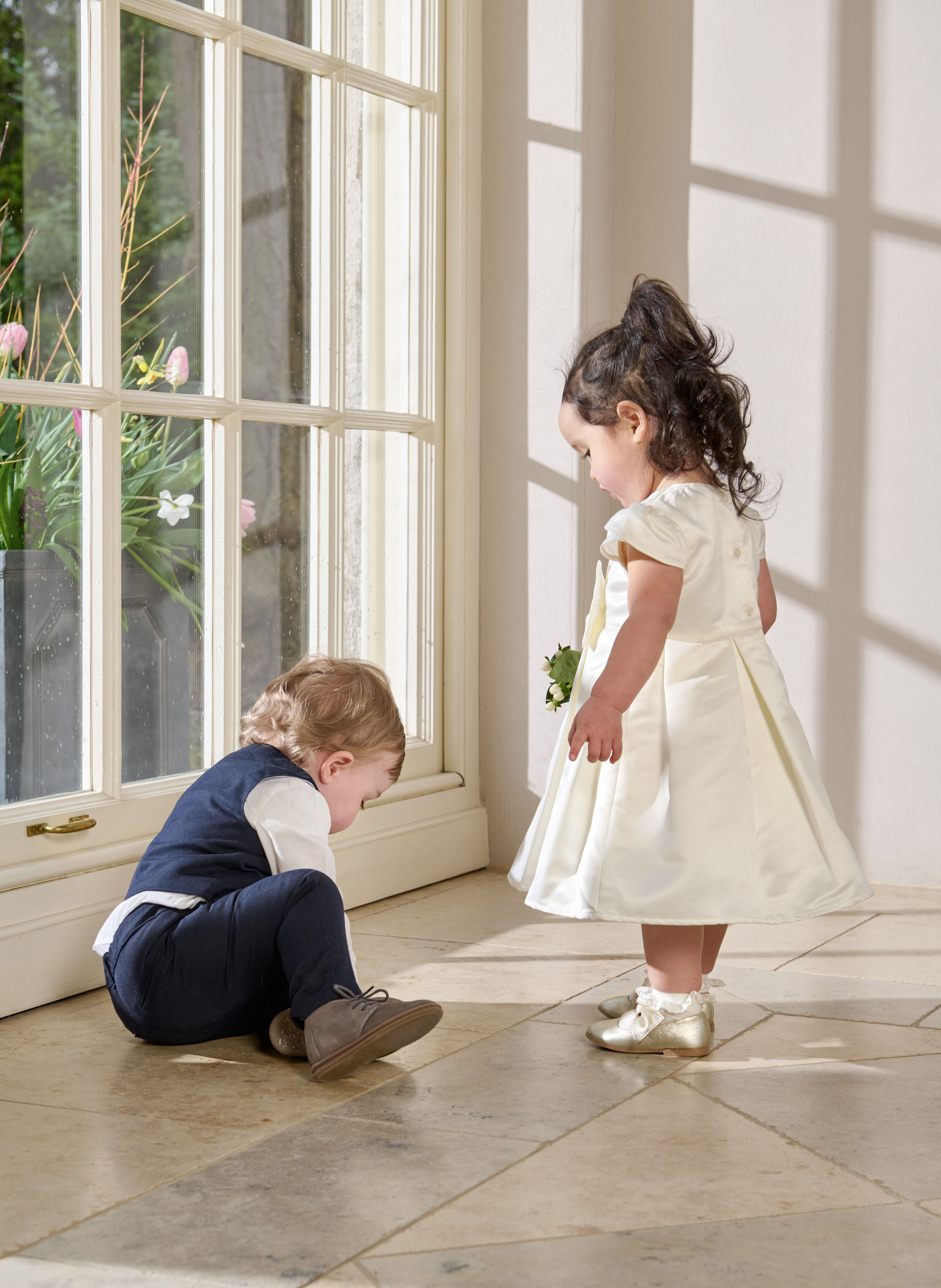 بدلة بربطة عنق منسوجة بلون كحلي - 4 قطع image number 4