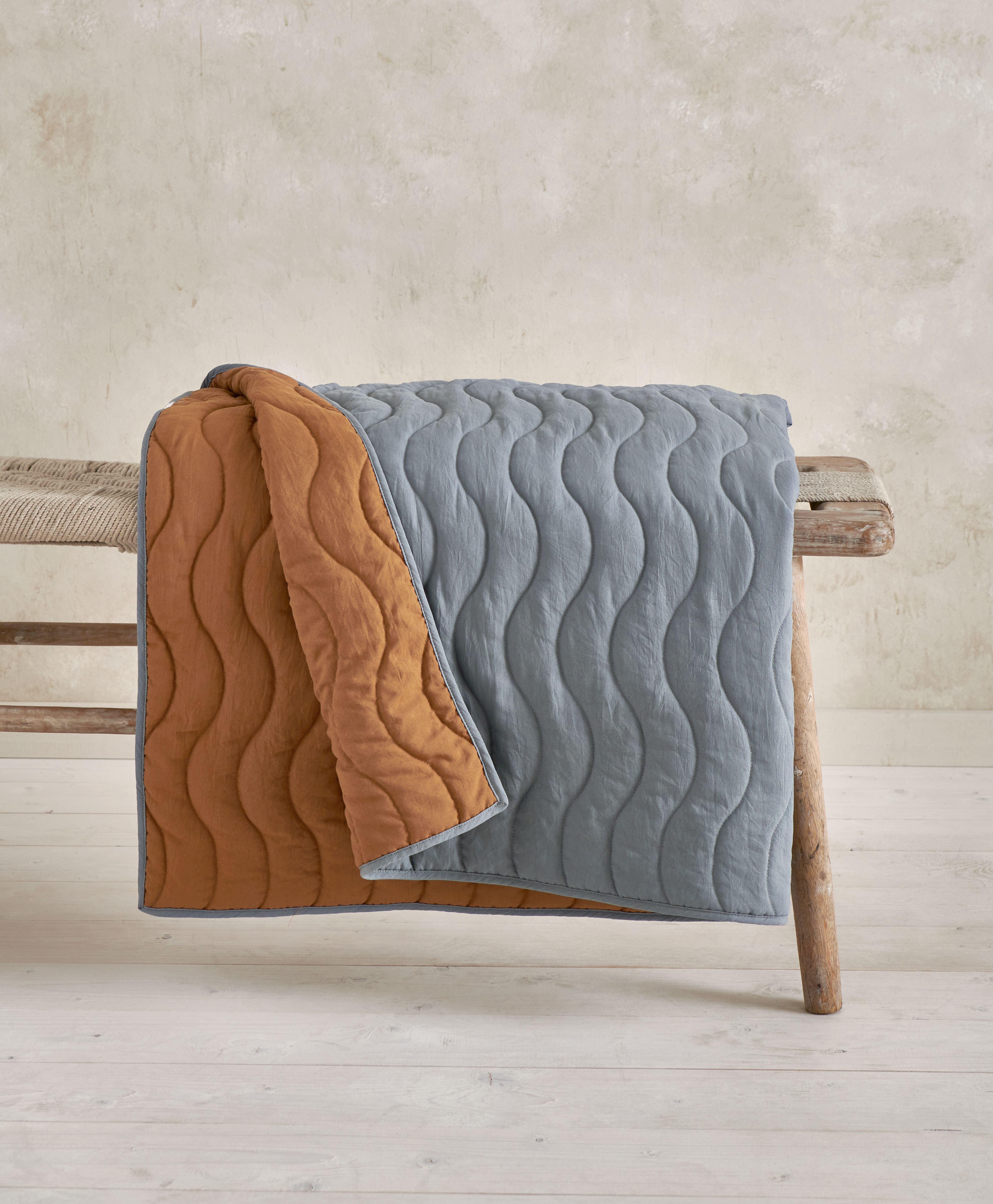 لحاف سرير أطفال/مهد بلون بلو ماسترد متموج image number 1