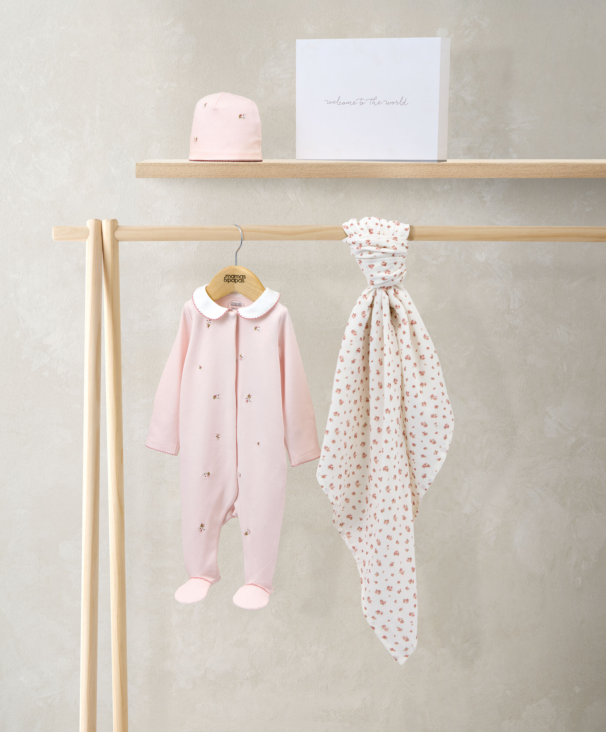 مجموعة هدايا أهلاً بالعالم &ndash; وردية image number 1