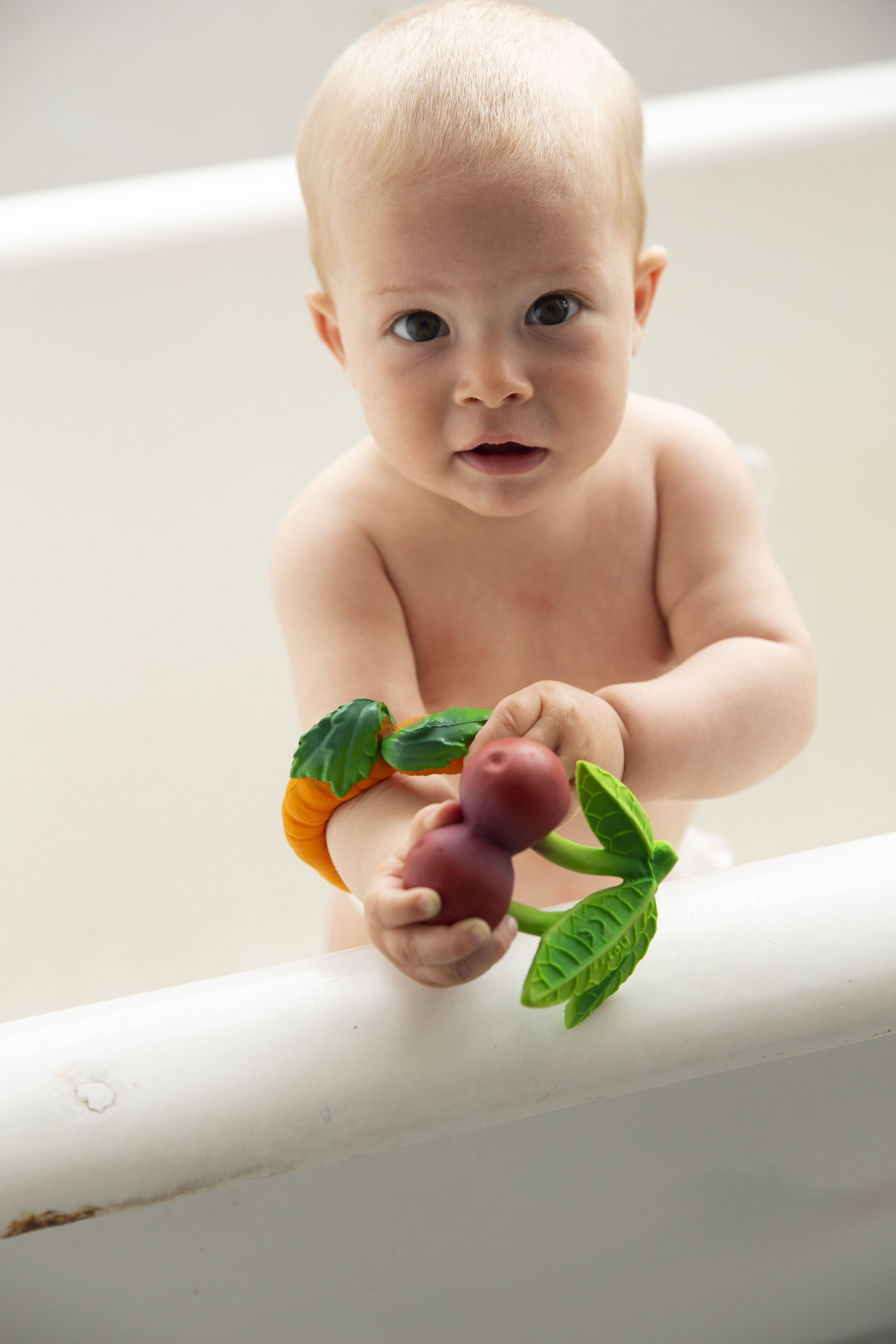 لعبة بتصميم الكرز ميري من أولي اند كارول image number 5